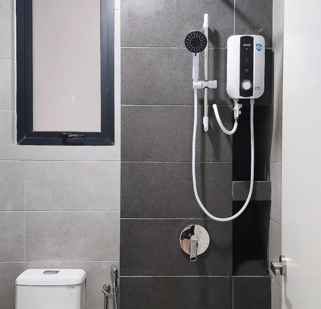 ג'ורג' טאון Tatami With Seaview, 9Pax, Urban Suites By Pg Home